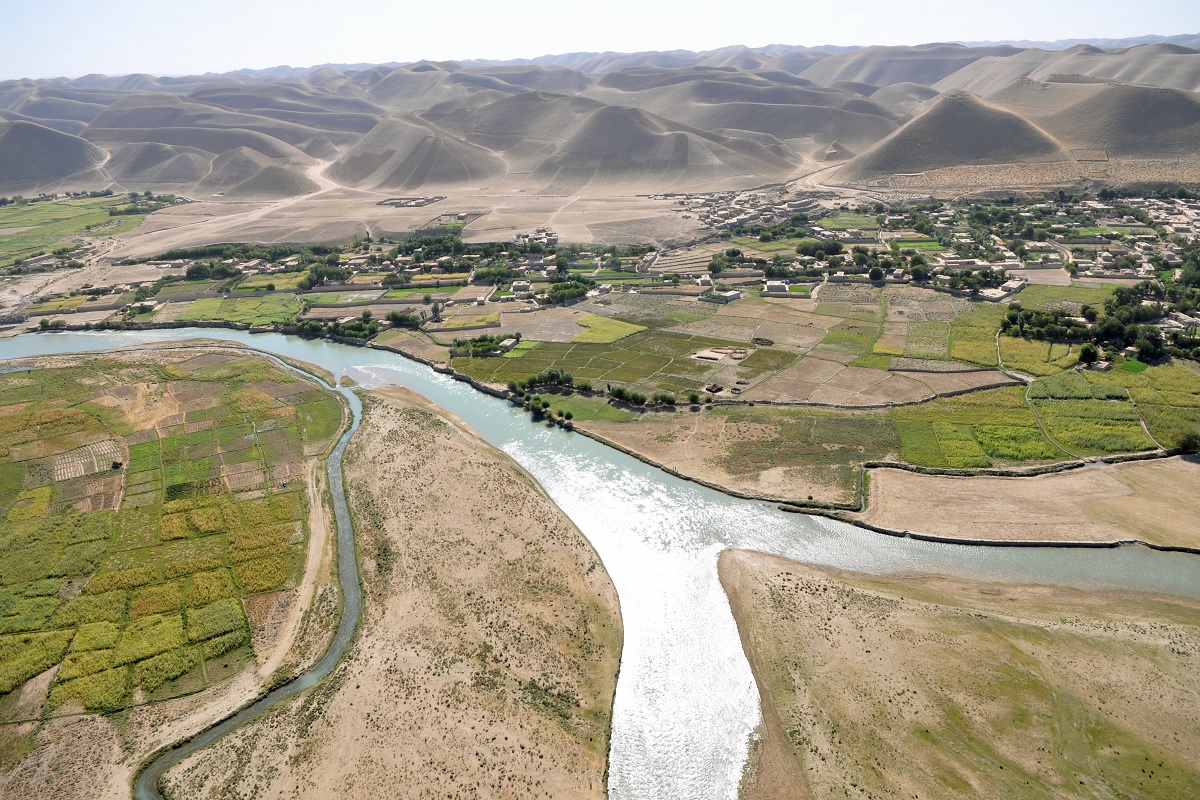 Jellegzetes tájkép Afganisztán nyugati részén (illusztráció)