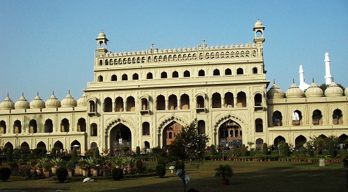 A Bará Imambárá vallási komplexum Lakhnauban